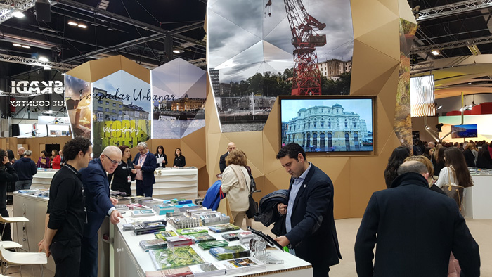 Stand écologique pour Fitur, stand d'information