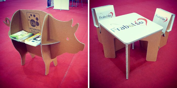 Expositor-cerdo y mobiliario del stand en Sepor Lorca