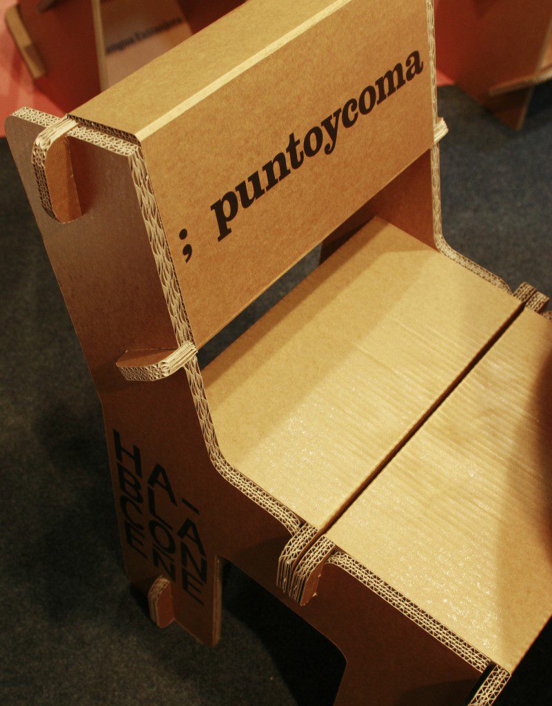 SILLA PERSONALIZADA CARTON eventos corporativos ferias Cartonlab