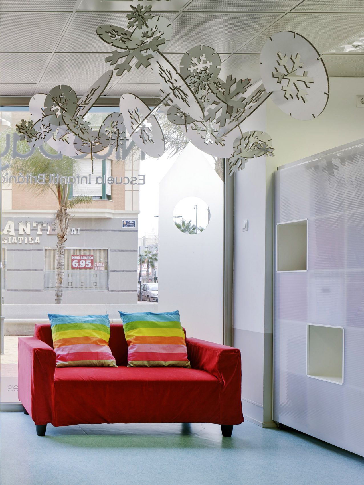 Copos de cartón para decoración navideña