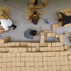 cartonlab_mustang-art-gallery_art-cardboard-1