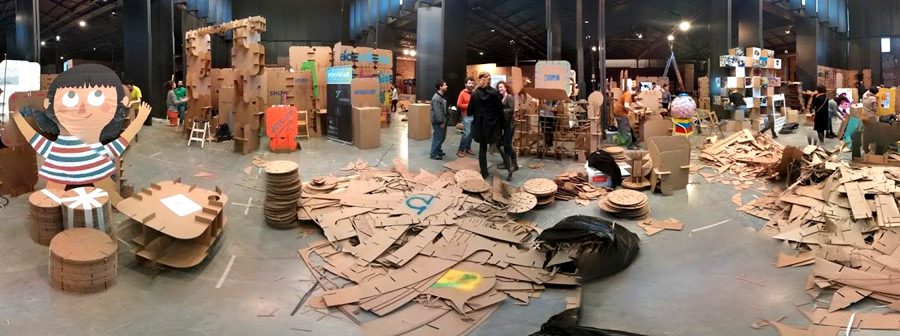 zincshower stands carton cartonlab 04