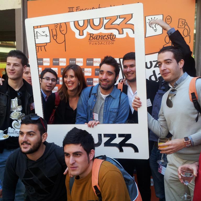 Yuzz_cartonlab_photocall-carton-3