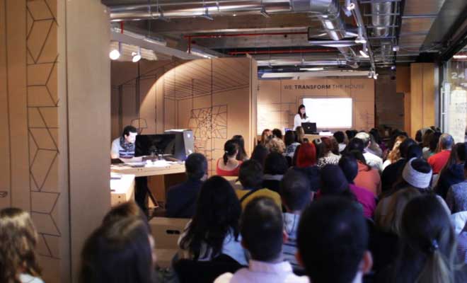 Asus_cartonlab_stand-carton_navidad2013-6