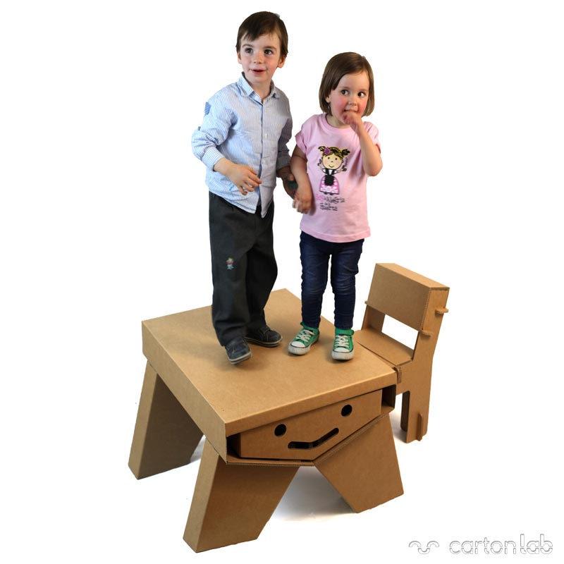 pupitre-carton-cartonlab-cardboard-desk-kids-(3)