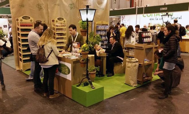 stand-carton-biocultura-cartonlab-Herbes-de-Molí