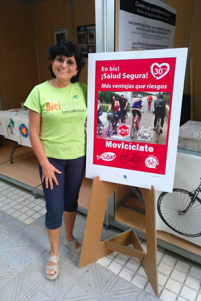 Uso informativo del caballete de cartón