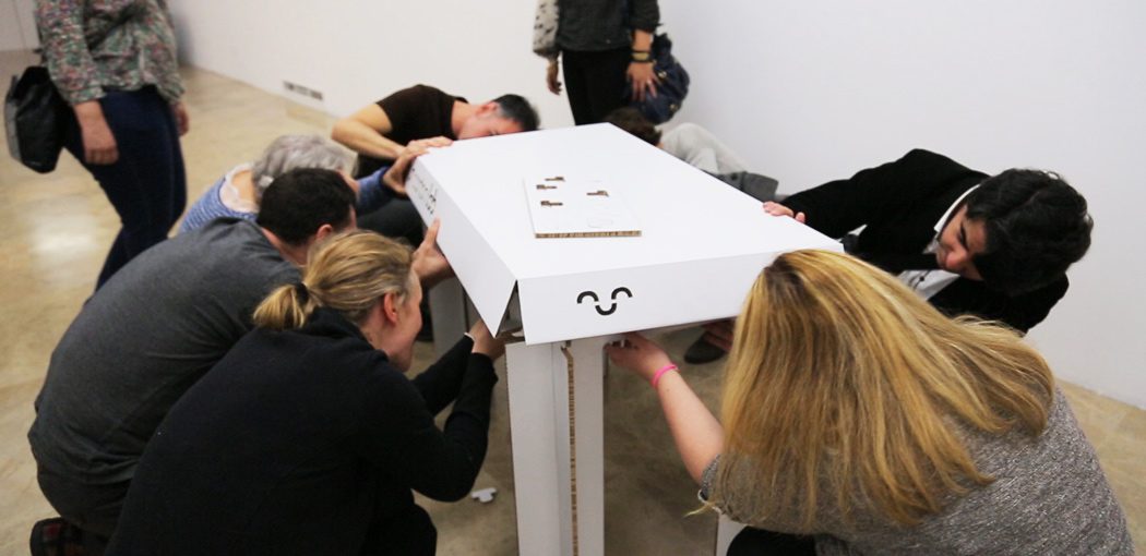 mesa-carton-cartonlab-reboard-dia-del-papel