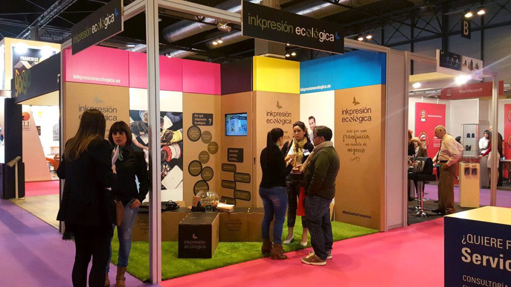 stand-personalizado-expofranquicia-ecologico-carton-inkpresion-02
