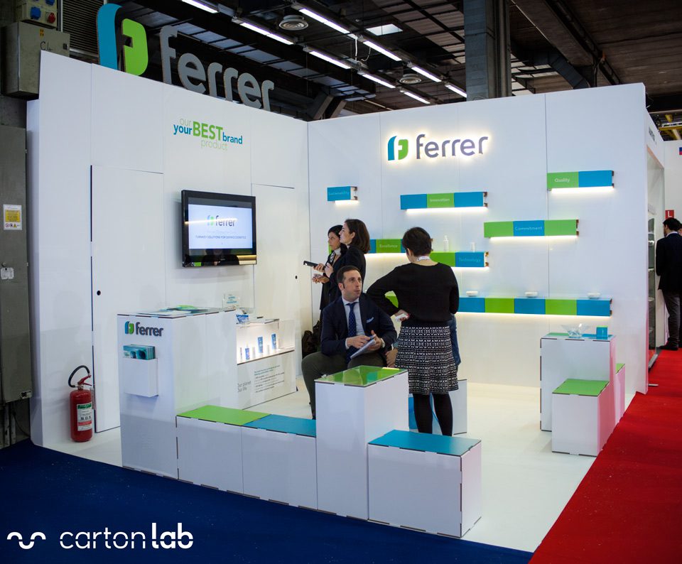 stand-ferrer-ecológico-ferias-internacionales-cartonlab-cosmofarma
