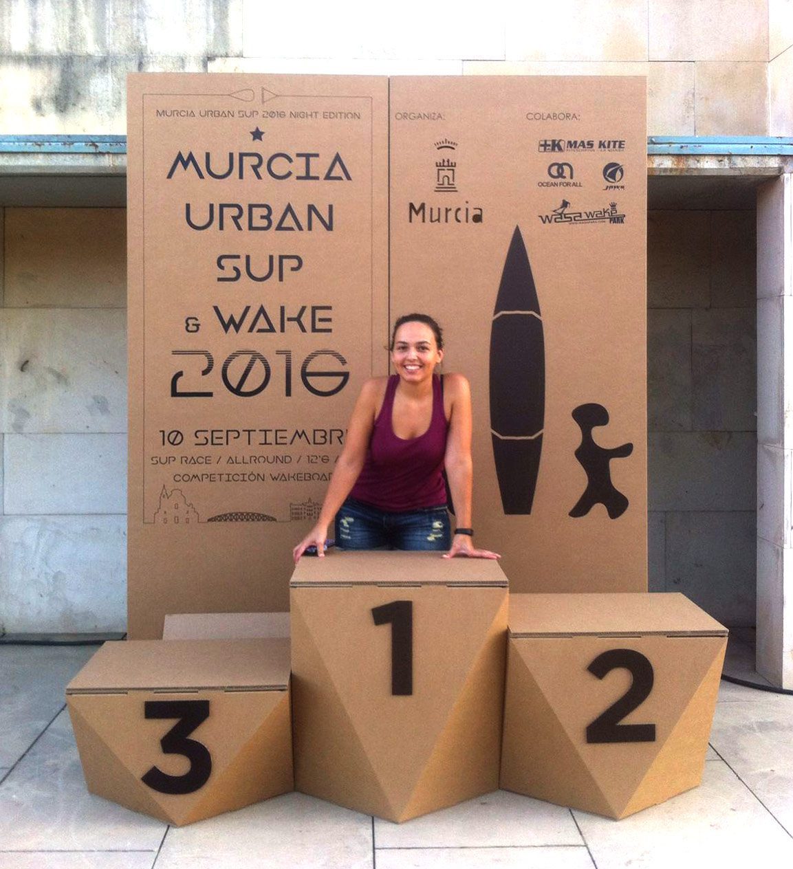 podium-modular-desmontable-carton-cartonlab