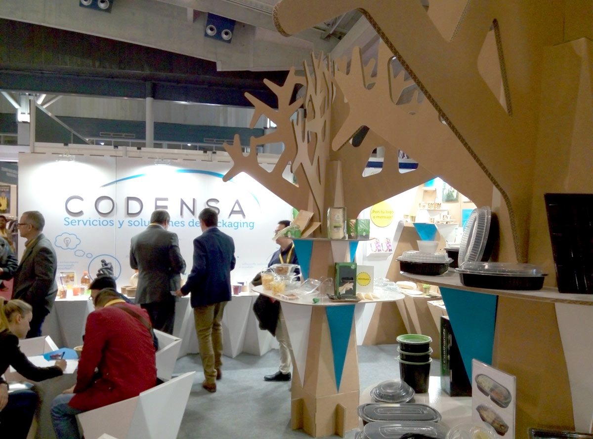 arbol-carton-codensa-cartonlab-barcelona-fira-02 stand hostelco codensa arbol carton cartonlab fira barcelona 02