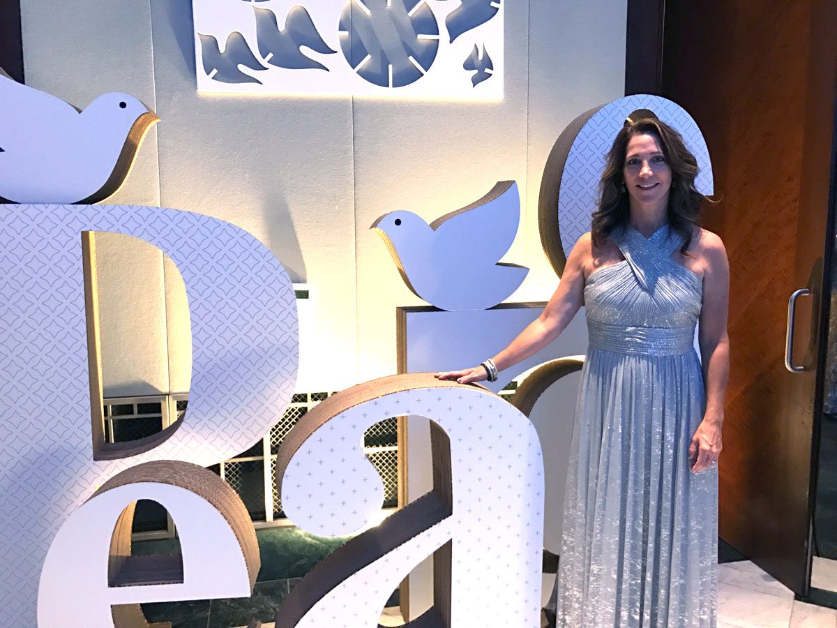 decoración-navideña-museo-navidad-letras-carton-corporeos-cartonlab-05 decoración navideña museo navidad letras carton corporeos cartonlab 05