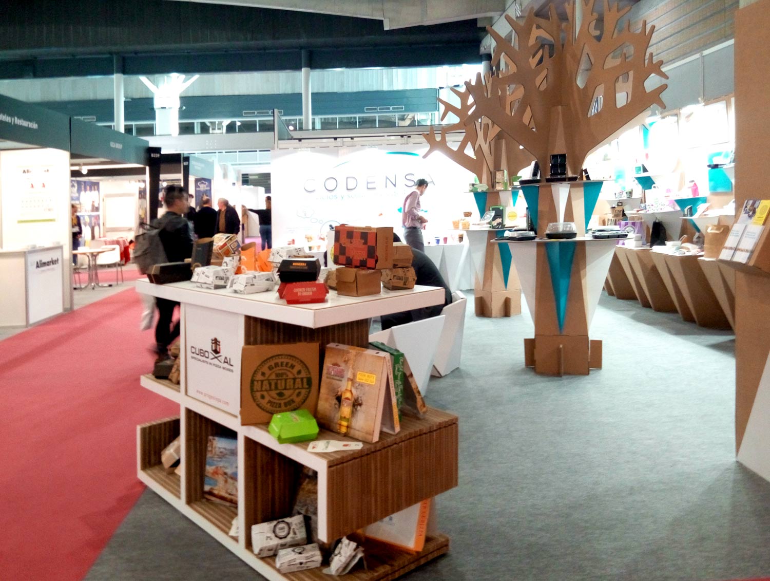 stand-hostelco-codensa-arbol-carton-barcelona-fira-02 stand hostelco codensa arbol carton barcelona fira 02
