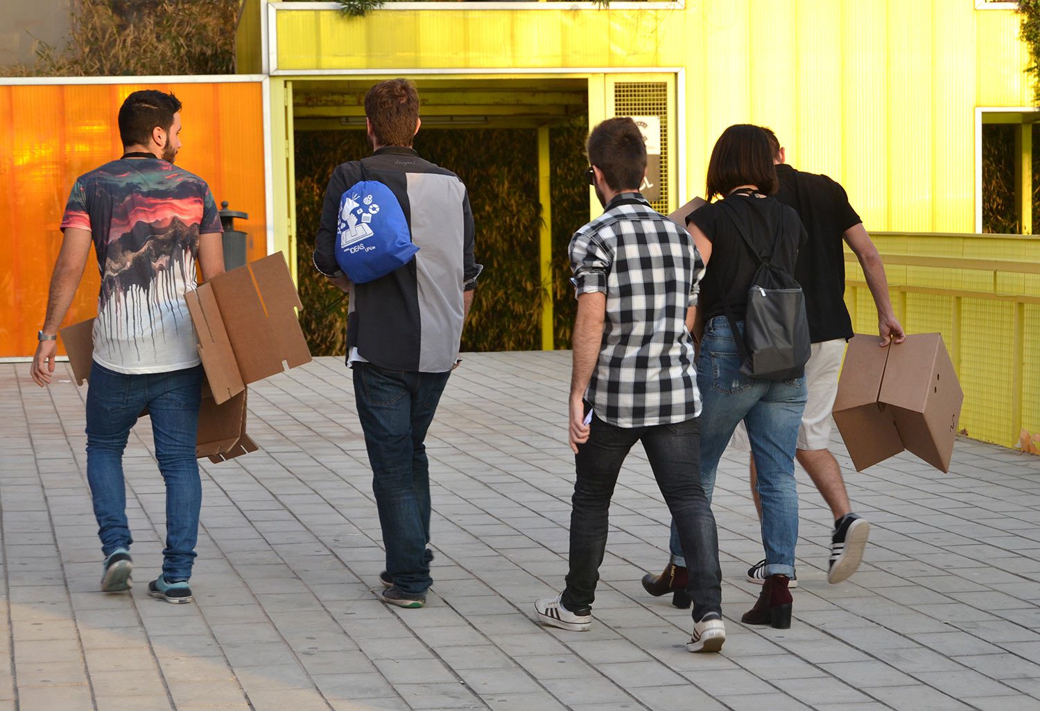 taburetes-carton-plegables-cartonlab-1