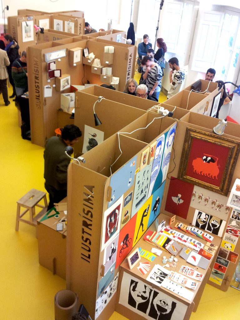 Stands de cartón para feria Ilustrísima