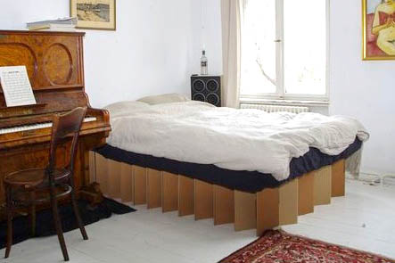 cama de carton plegable desmontable poco espacio cartonlab