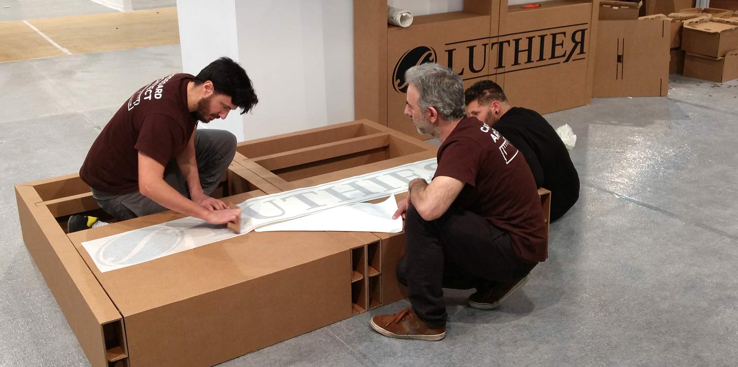 montaje instalacion stand feria ifema vinilo vinilado armario carton