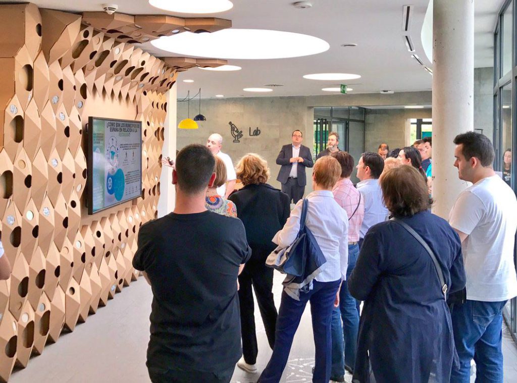 the circular lab ecoembes logroño pared separacion entrada carton