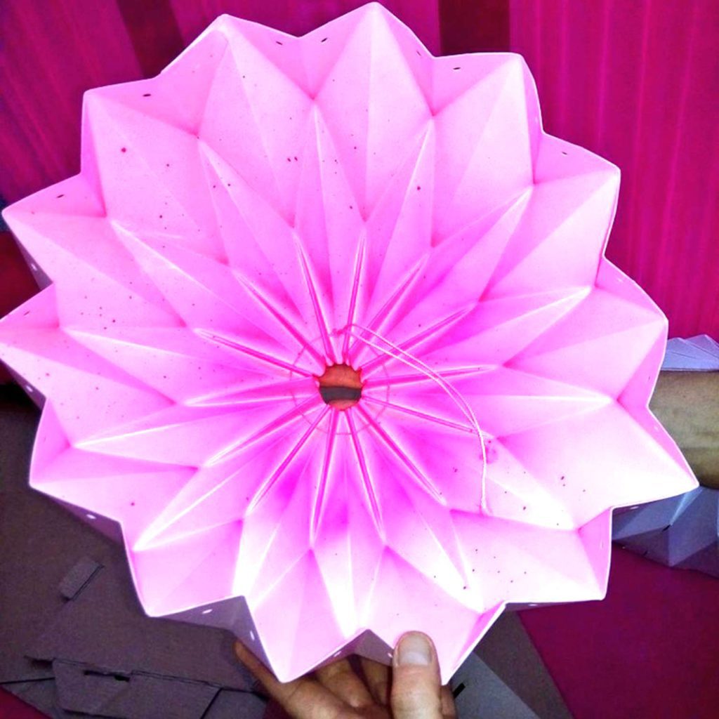 lampara carton taller cartonlab fabricario vic la casa encendida lampara carton taller cartonlab fabricario vic la casa encendida