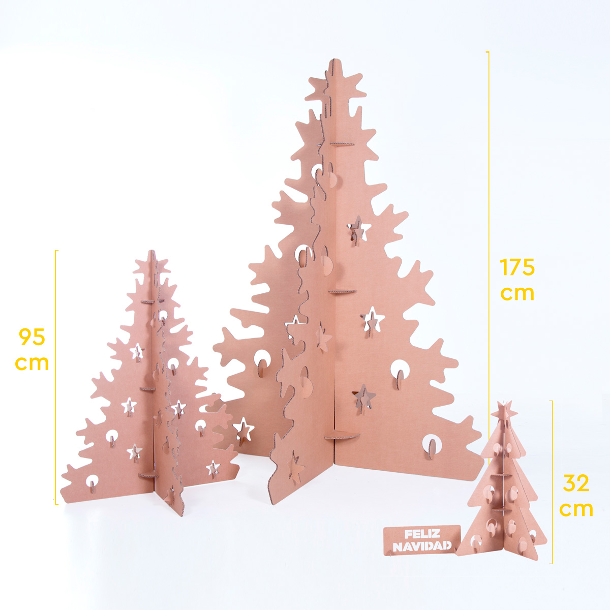 Distintos tamaños de árbol de Navidad de cartón KLAUS