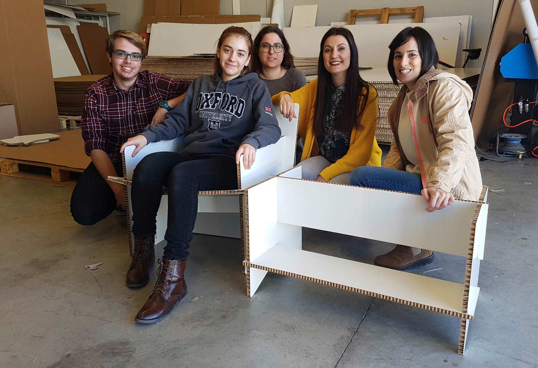 taller diseno banco carton