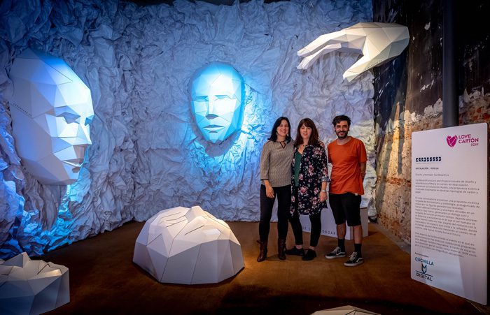Instalación Huella en Love Cartón