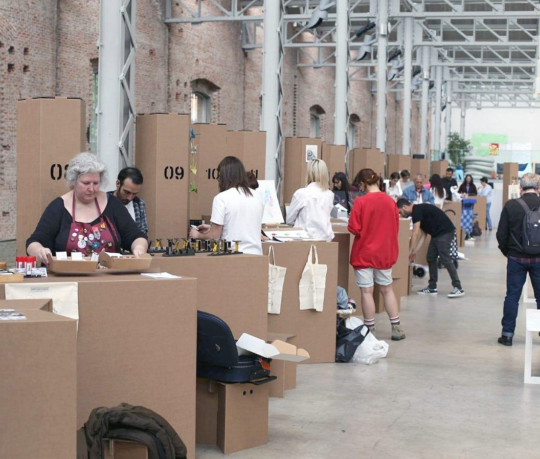 Stands plegables para artistas y creativos