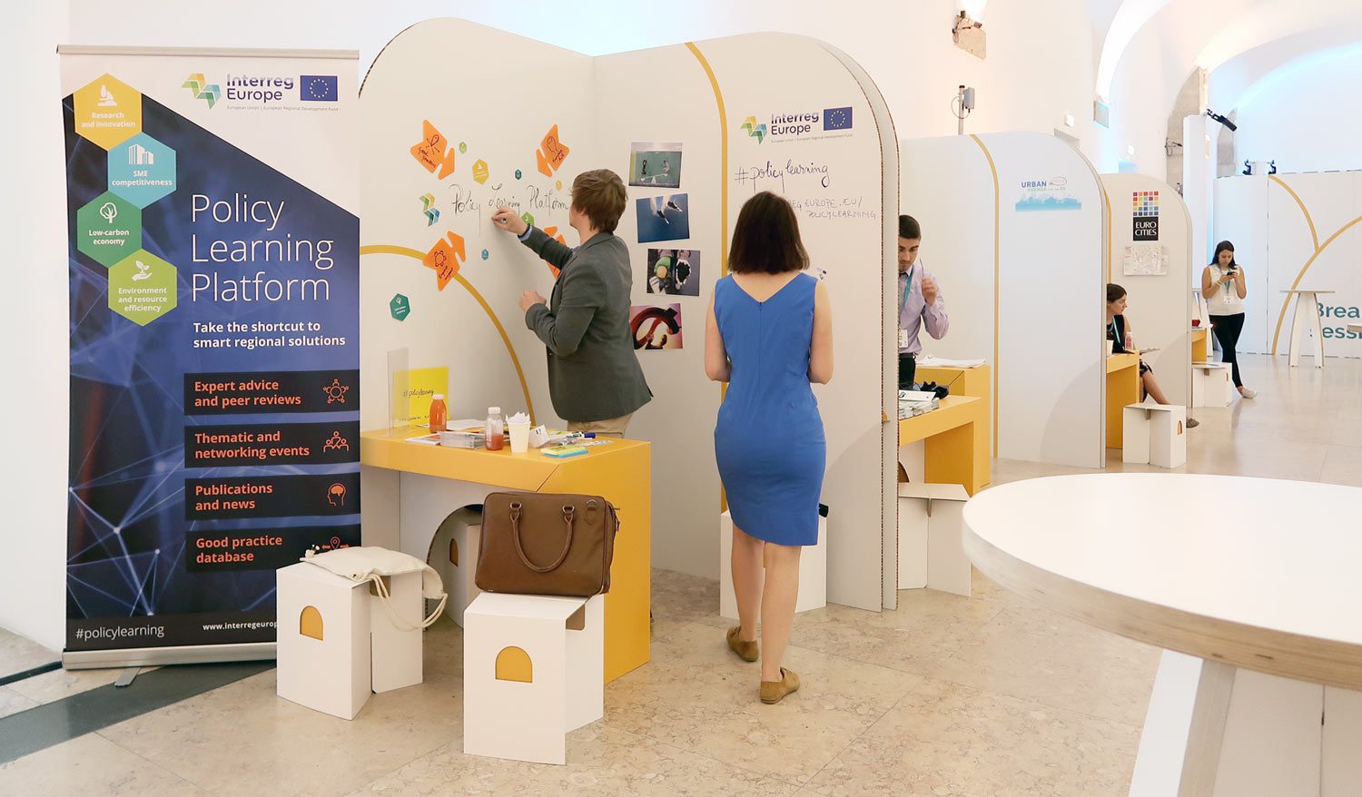 modular cardboard stands urbact