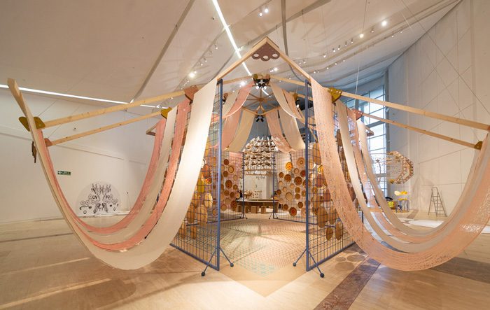 Lámpara Platos, interior en Pensar Coas Mans