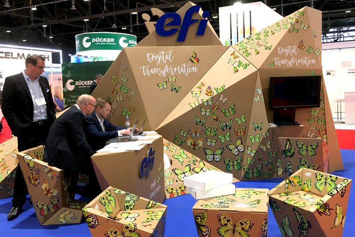 Zona de reuniones stand en FEFCO