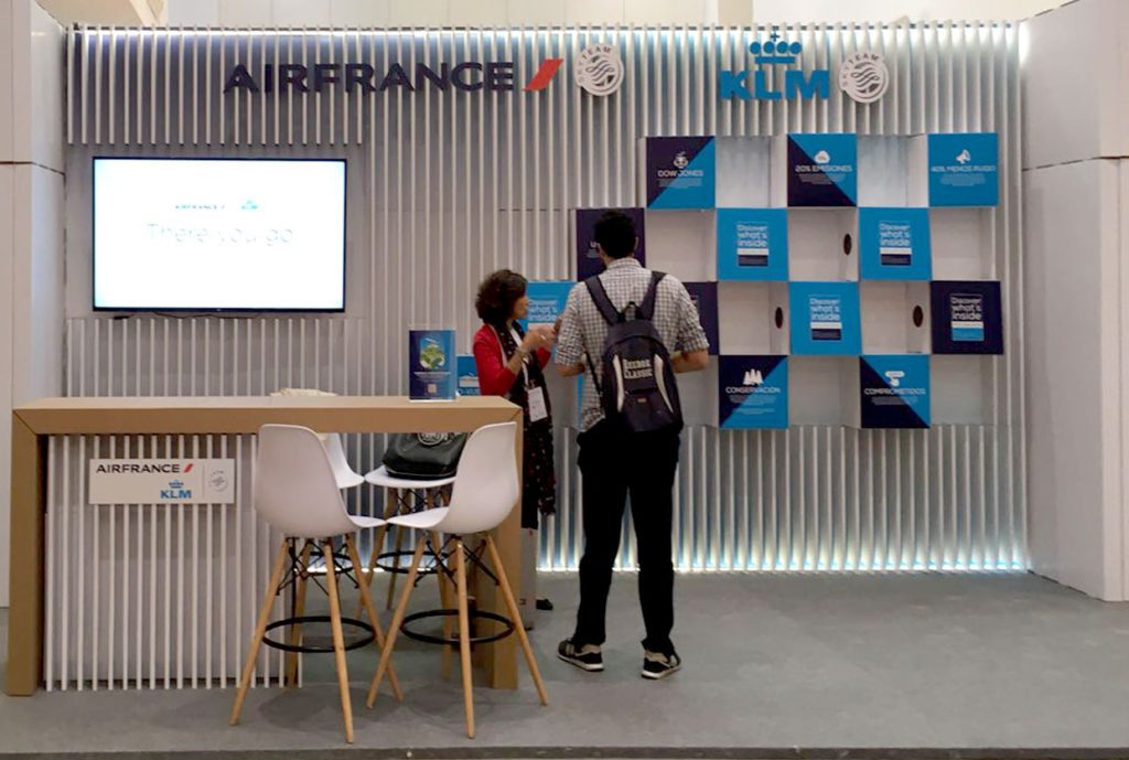 Stands para ferias de turismo. Air France.
