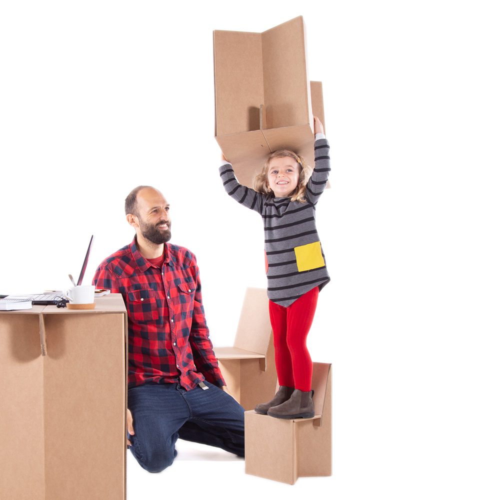 Escritorio plegable infantil ligero.