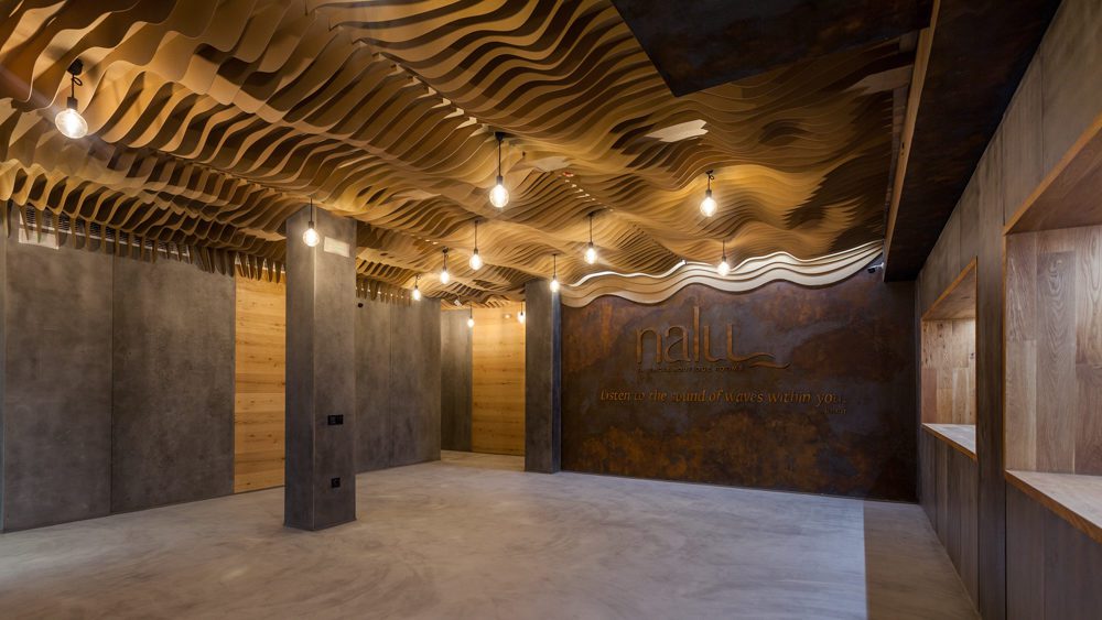 Techo paramétrico de cartón para hotel. Cafetería.