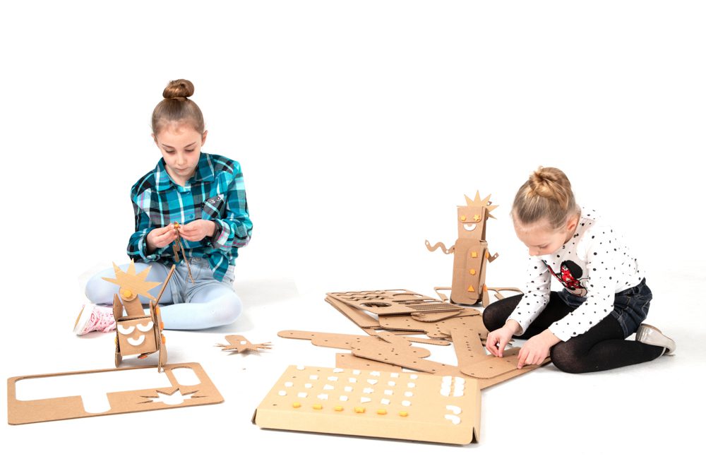 Diseño de juguetes y mobiliario infantil. ROBOBOARD