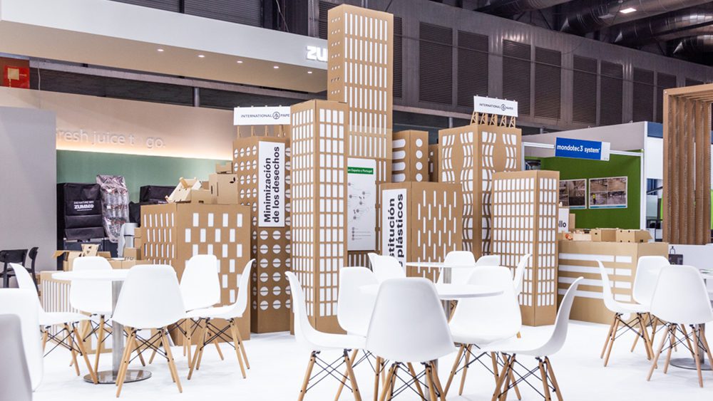 Manzana pequeña de ciudad de cartón para International Paper. 