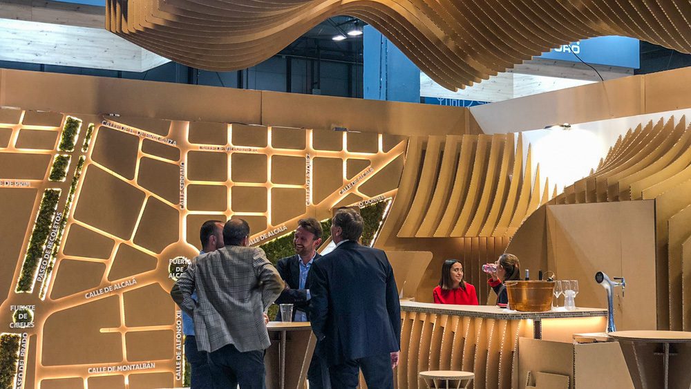 Diseño paramétrico de espacios. Stand con plano