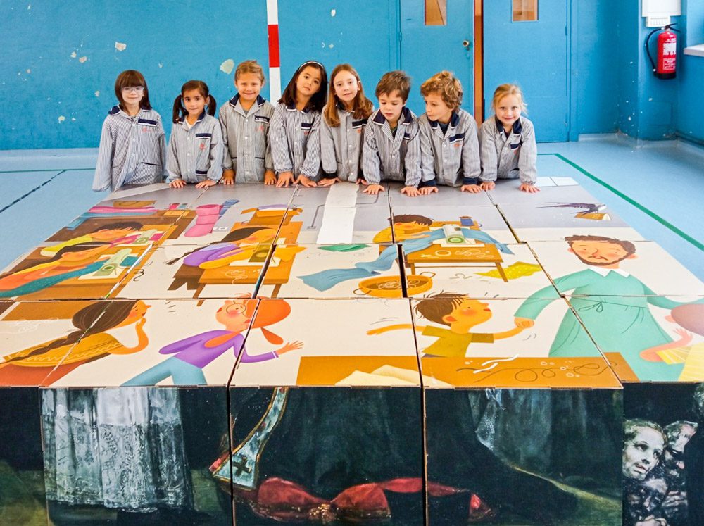 Diseño de exposiciones infantiles. Cubos impresos.