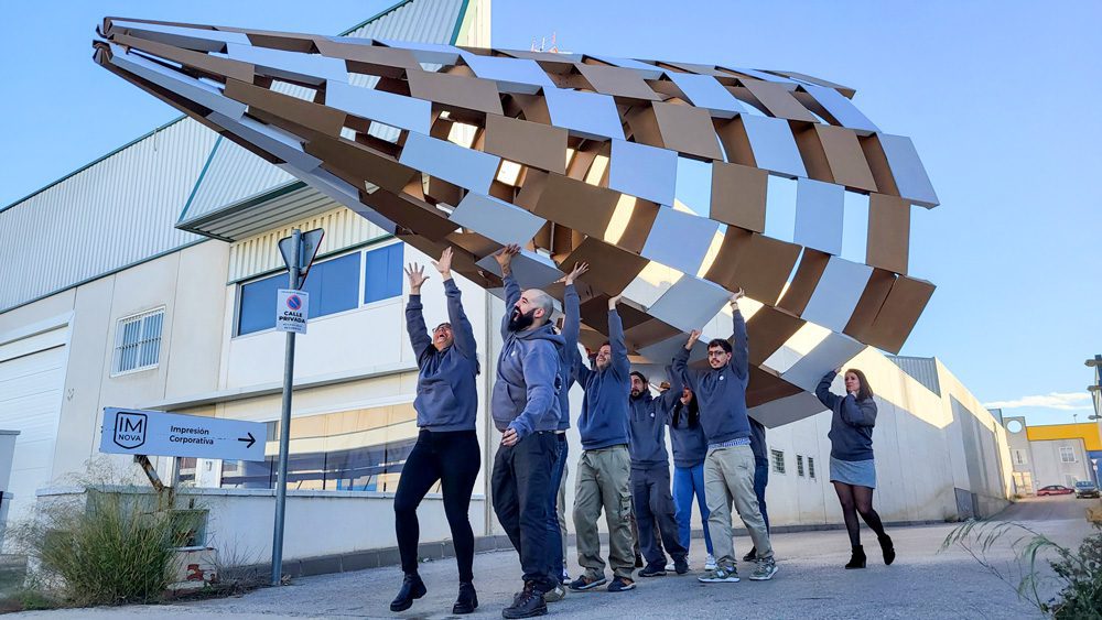 Árbol gigante de cartón para Team Building