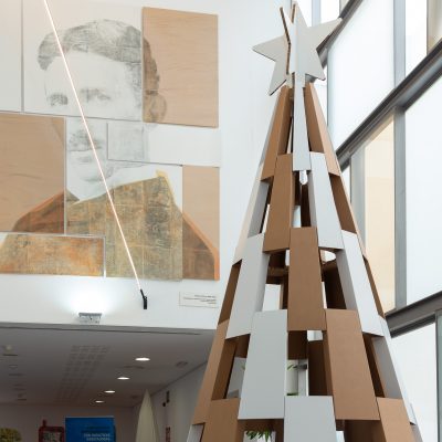 Detalle de árbol Temaki de cartón