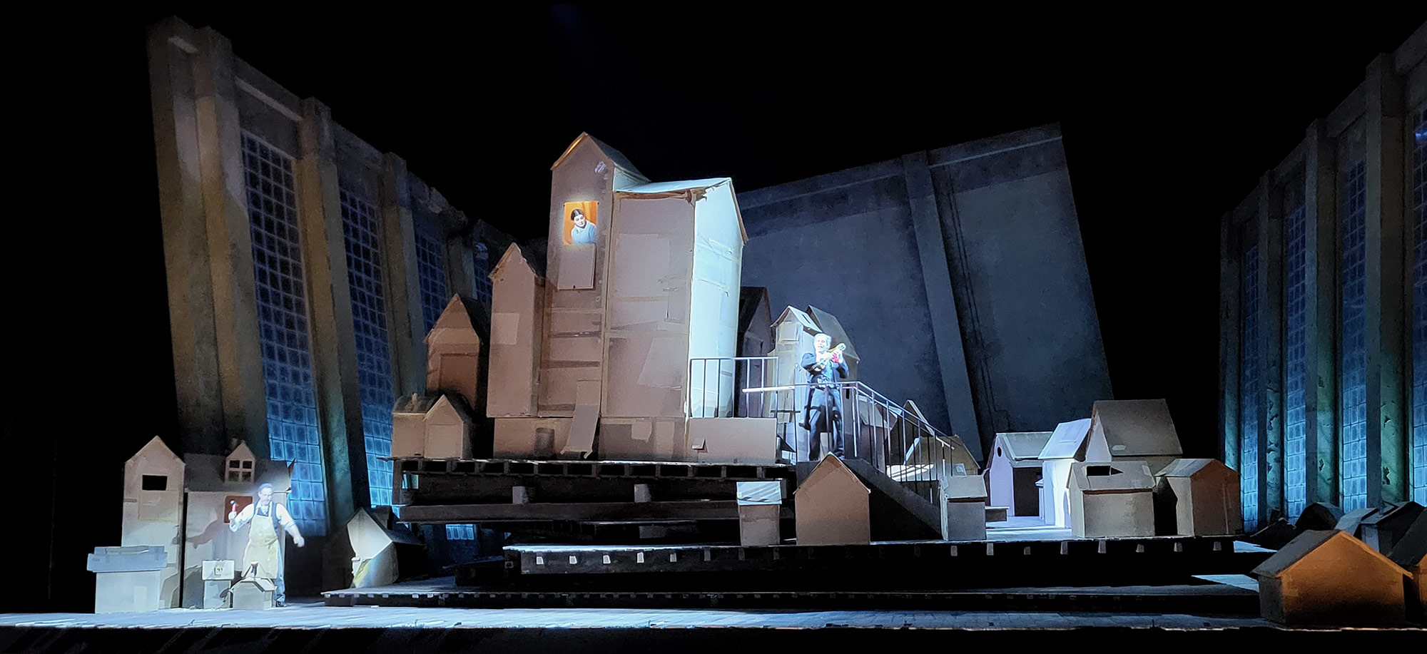 diseño escenografía opera Caroline Ginet casas cartón