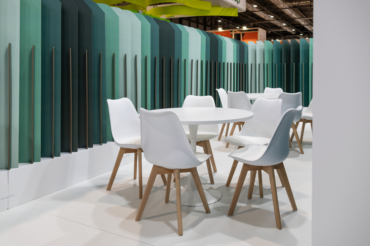 Sala de reuniones para stand de International Paper.