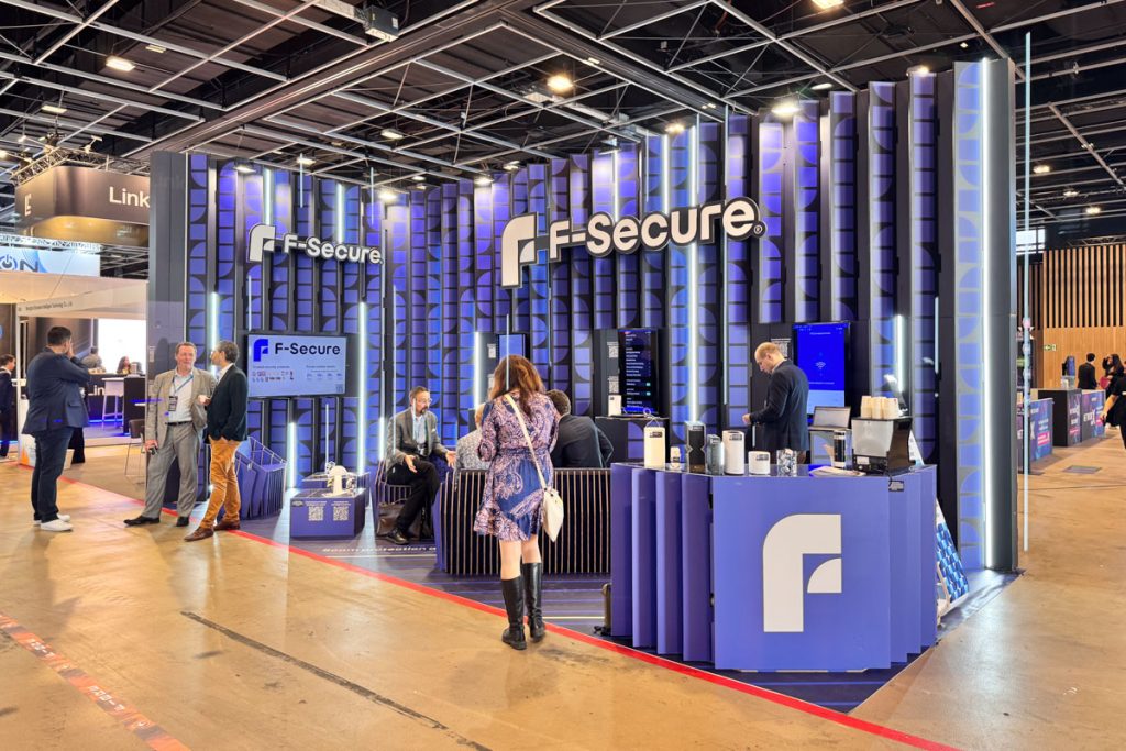 Stand para Humblestorm en evento tecnológico Network X