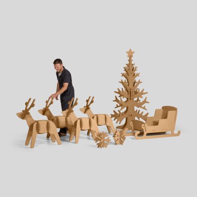 Pack Navidad completo estándar - Acabado kraft - Vista general con persona