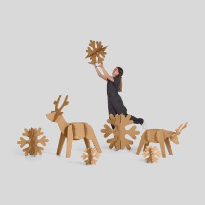 Pack renos y copos - Acabado kraft - Vista general con persona