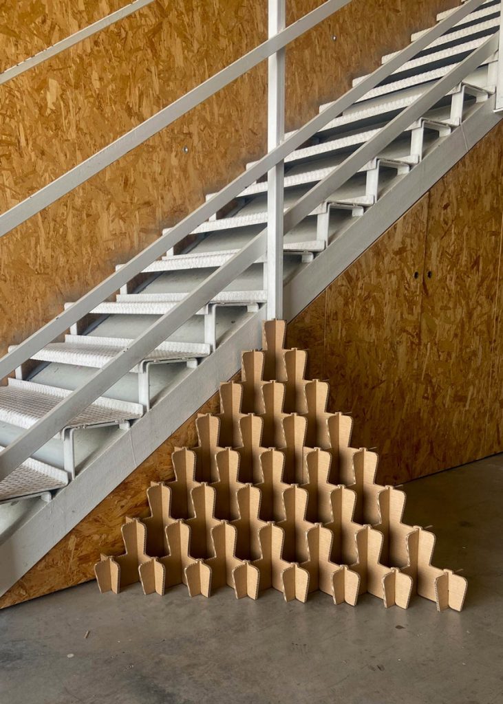 Prototipo de stand modular en cartón